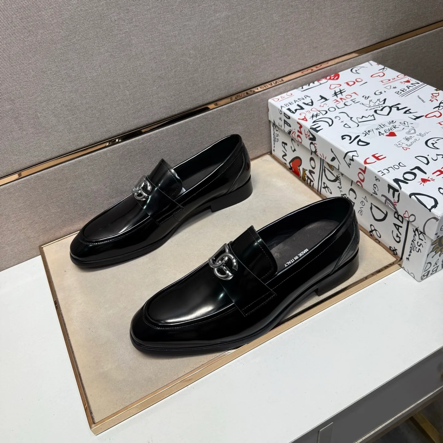 Men's men's shoes 💰pp520【DG～】Men's casual formal leather shoes 2025z cabinet sales simultaneously 🔶Size: 38-44#️⃣ 🔷3 colors🔜The upper is made of cowhide stitching ➕Cowhide lining, comfortable and breathable, sole: original comfortable, wear-resistant and non-slip outsole, ⚠️real thing📱photographed🎬real thing is better📢📢📢